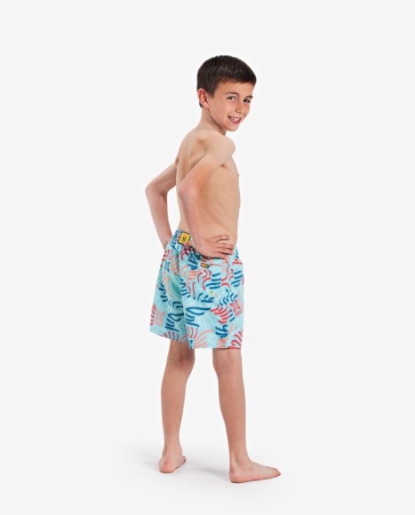 Bañador largo de niño azul claro estampado con líneas de Bañador largo de niño azul claro estampado con líneas de