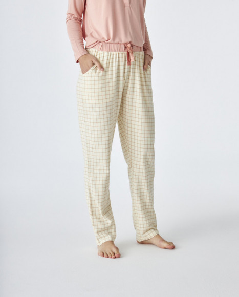 Pijama de mujer de tejido modal de color rosa a cuadros Pijama de mujer de tejido modal de color rosa a cuadros