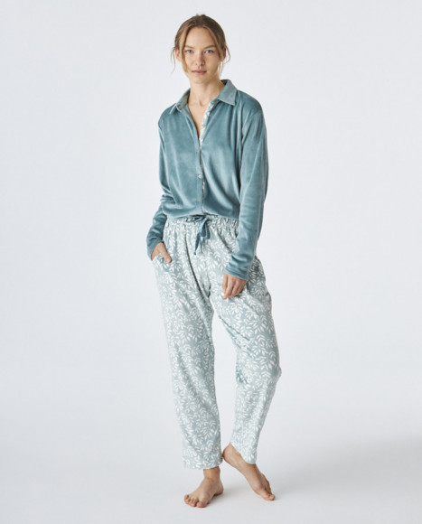 Pijama de mujer de terciopelo de color verde Pijama de mujer de terciopelo de color verde