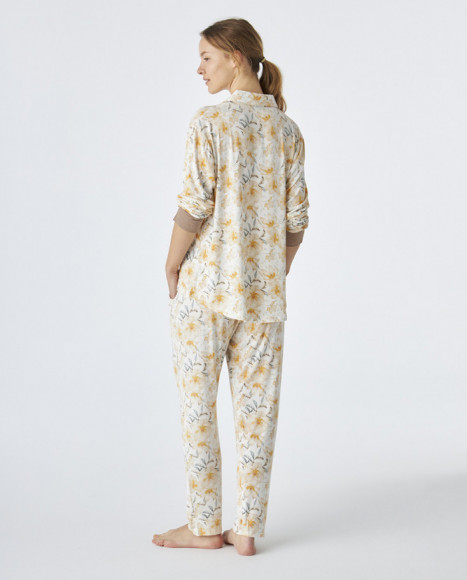 Pijama mujer de tejido modal de color beig estampado Pijama mujer de tejido modal de color beig estampado