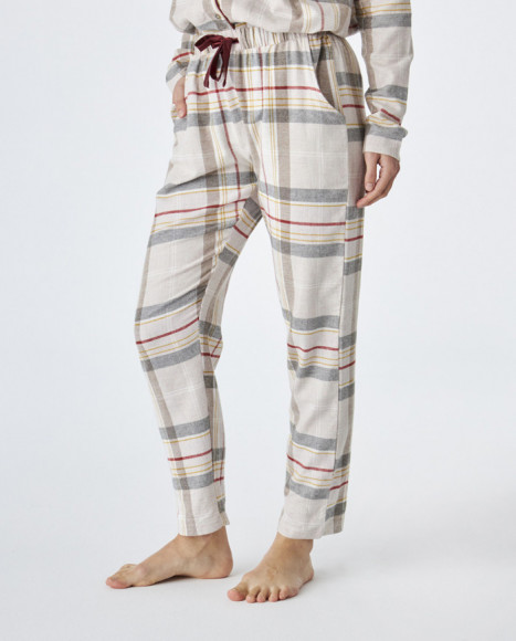 Pijama de mujer de algodón de color beig a cuadros Pijama de mujer de algodón de color beig a cuadros