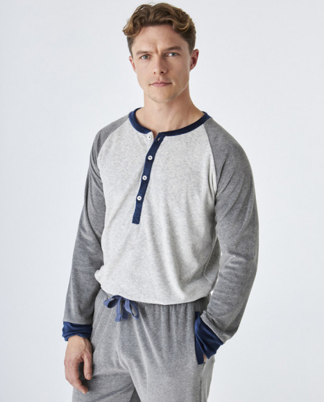 Pijama de hombre de terciopelo de color gris Pijama de hombre de terciopelo de color gris