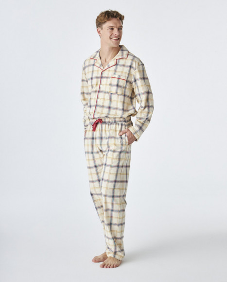 Pijama de hombre de algodón de color beige a cuadros Pijama de hombre de algodón de color beige a cuadros