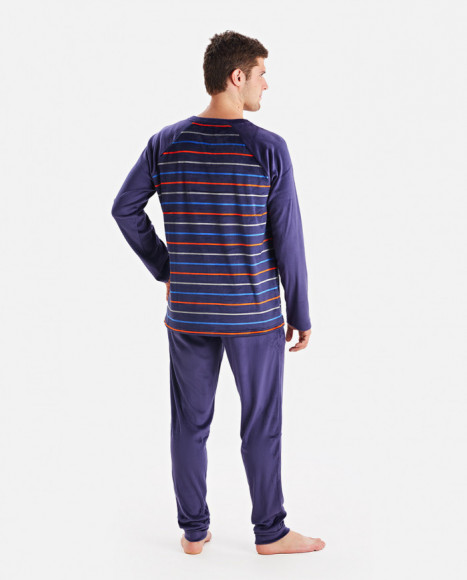 Pijama para hombre de terciopelo en color morado con rayas Pijama para hombre de terciopelo en color morado con rayas