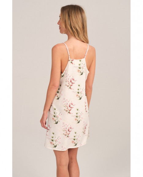 Camisón mujer en crema con estampado floral y tirantes finos Camisón mujer en crema con estampado floral y tirantes finos