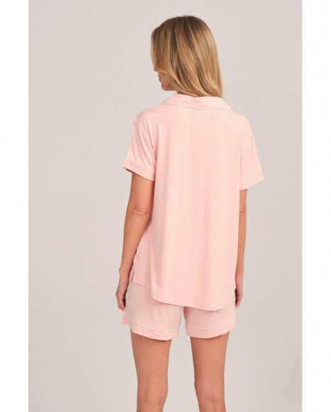 Pijama mujer en rosa con detalles satinados y botones Pijama mujer en rosa con detalles satinados y botones