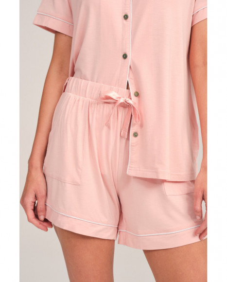 Pijama mujer en rosa con detalles satinados y botones Pijama mujer en rosa con detalles satinados y botones
