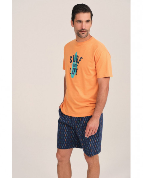 Pijama de hombre en naranja con estampado de tablas de surf Pijama de hombre en naranja con estampado de tablas de surf