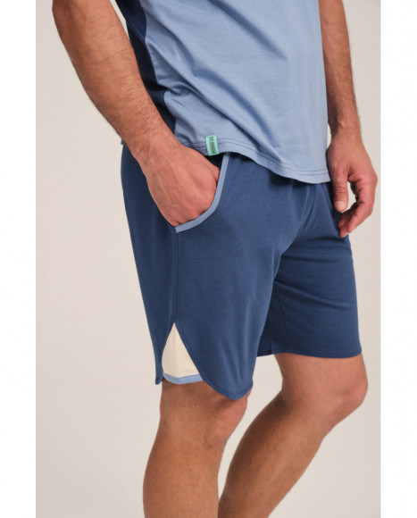 Conjunto para hombre en azul con detalle de logo Conjunto para hombre en azul con detalle de logo
