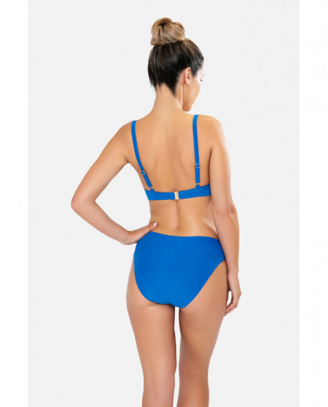 Bikini femenino semi triangular con foam y con aro en tono azul Bikini femenino semi triangular con foam y con aro en tono azul
