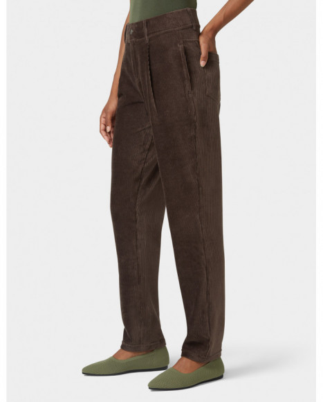 Pantalón mujer color marron tejido pana, con ajuste relajado Pantalón mujer color marron tejido pana, con ajuste relajado