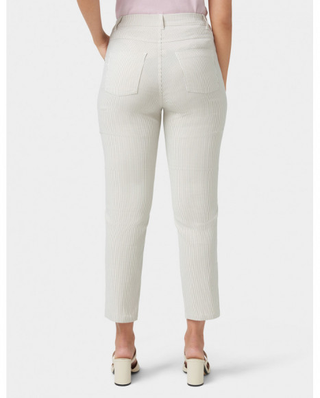 Pantalón mujer estampado de rayas color blanco, corte cigarette y tejido que no se arruga Pantalón mujer estampado de rayas color blanco, corte cigarette y tejido que no se arruga