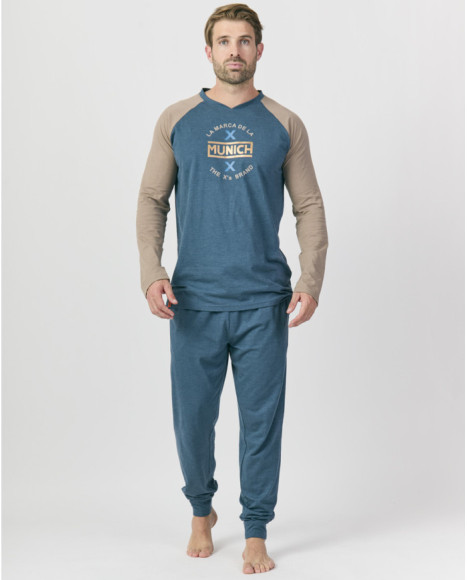 Conjunto de pijama para hombre en azul petróleo con contraste beige.