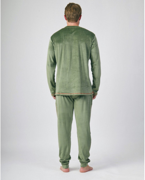 Pijama hombre suave de dos piezas en color verde con puños ajustados Pijama hombre suave de dos piezas en color verde con puños ajustados