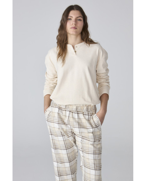 Pijama mujer con pantalón de cuadros y camiseta abotonada