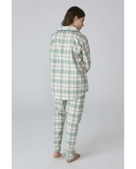 Pijama largo para mujer en blanco con diseño en cuadros verdes
