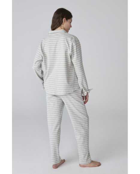 Conjunto de pijama para mujer en franela gris a rayas