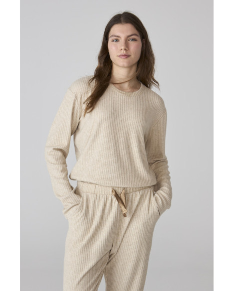 Pijama largo de mujer en beige de punto canalé con pantalón largo