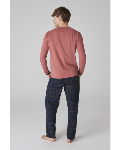 Pijama largo para hombre con camiseta coral y pantalón a cuadros