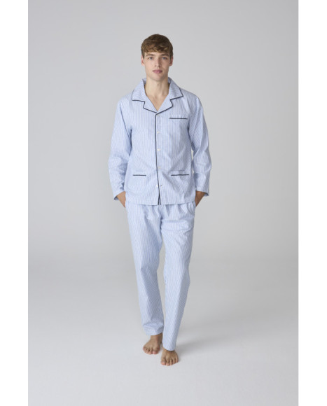Conjunto de pijama para hombre azul a rayas con camiseta abotonada