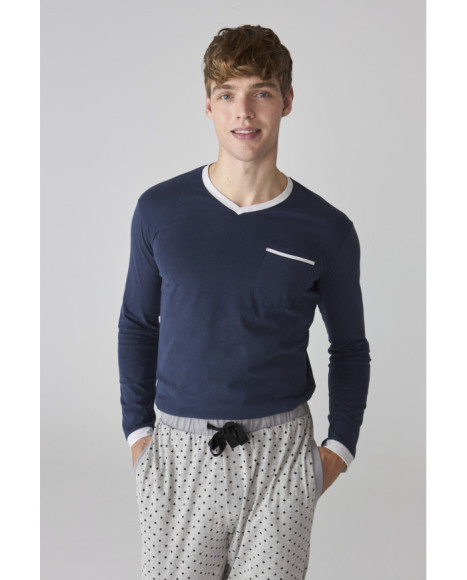 Set de pijama para hombre en azul marino con pantalón gris de lunares