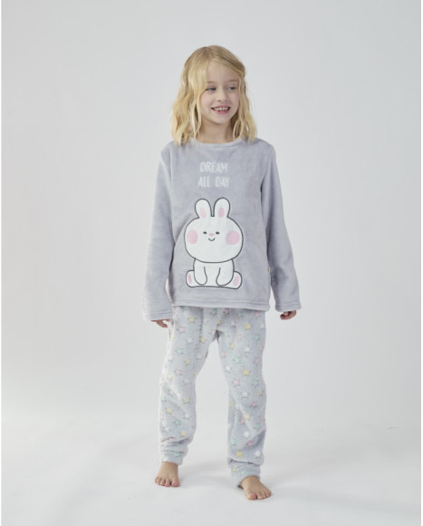 Conjunto de pijama de niña color gris con dibujo frontal y pantalón estampado