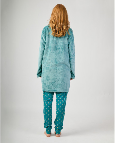 Bata larga de mujer con bolsillos y cuello clásico