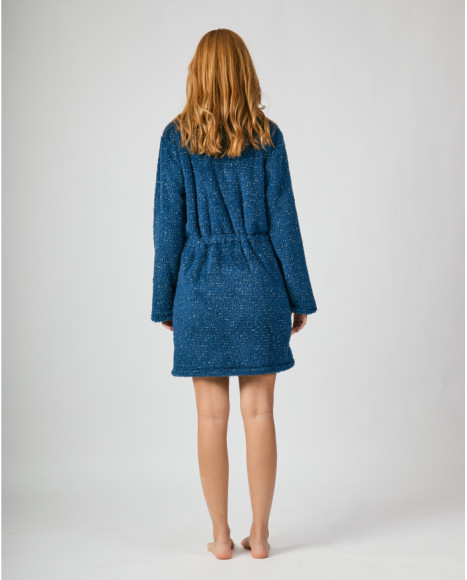 Bata invierno para mujer en color azul con cremallera y lazo rosa