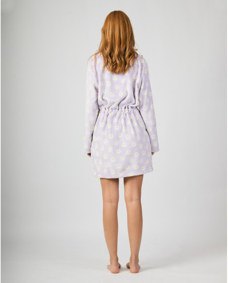 Bata de mujer en color lavanda con estampado de margaritas y cinturón