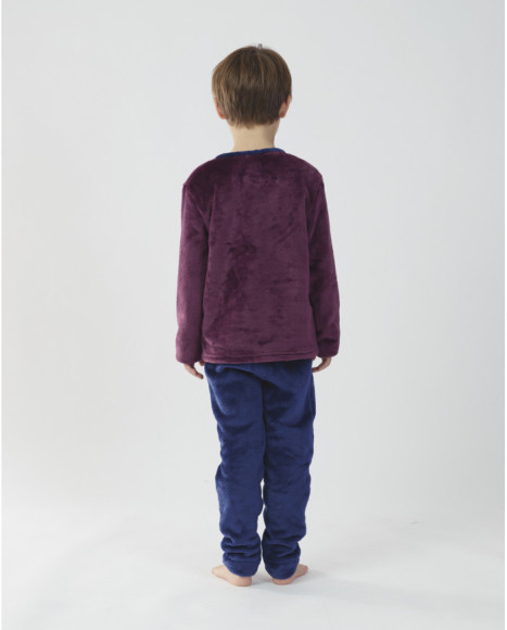 Pijama largo para niño con camiseta morada y pantalón azul