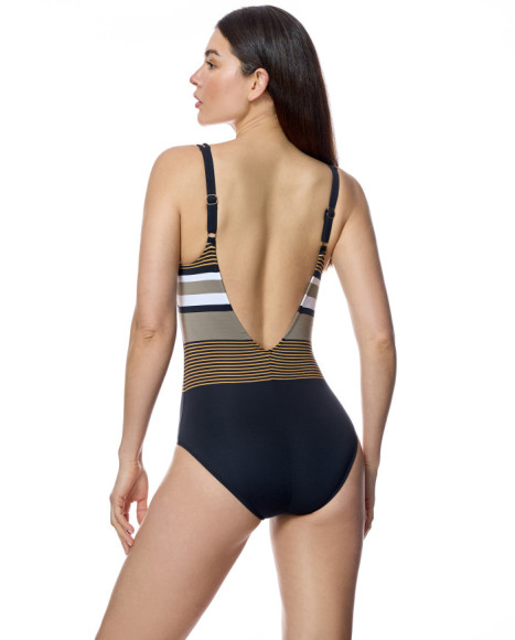 Bañador de mujer con escote redondo y espalda profunda